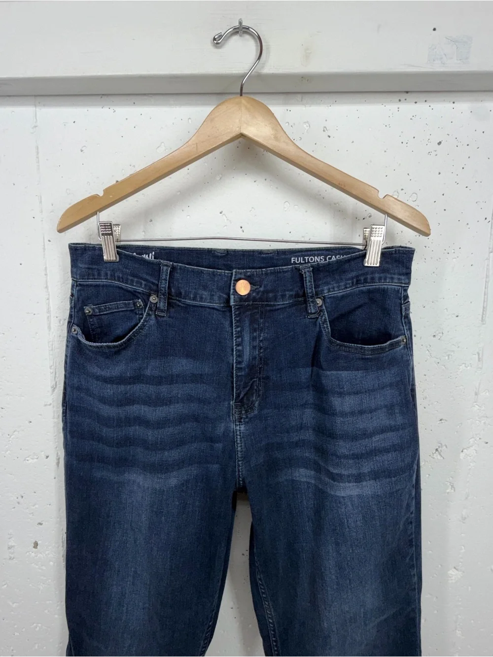 MUGSY Men’s size 34 x 29 Fultons Casual Dark Blue Relaxed Fit Stretch Jeans